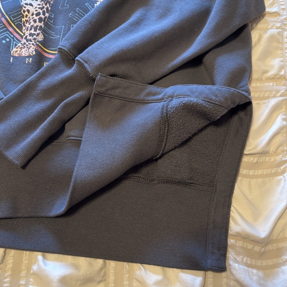 Abercrombie and Fitch A&F Pullover Sweatshirt - Picture 4 of 5